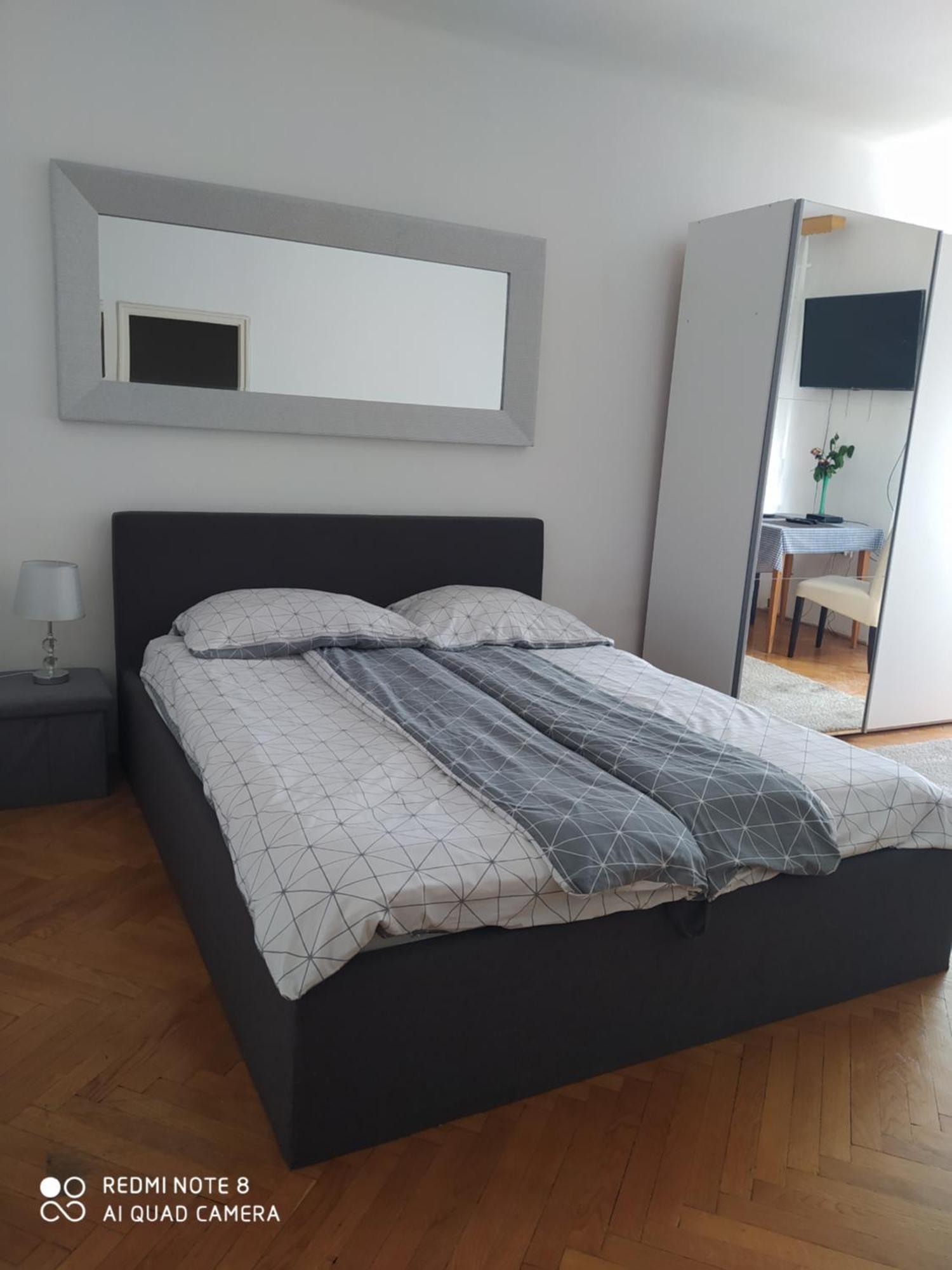 Dom Ter Apartman 1 Apartment Szeged Luaran gambar